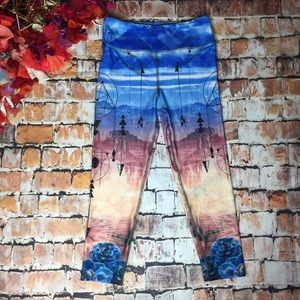 Evolution and Creation Active wear leggings